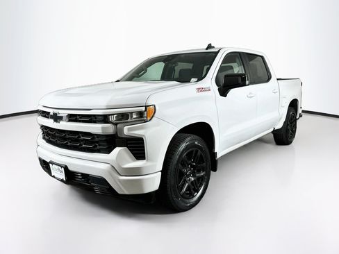 Used 2022 Chevrolet Silverado 1500 RST AWD/4WD image 3