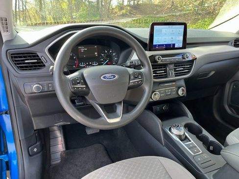 Used 2021 Ford Escape SE w/ SE Sport Appearance Package AWD/4WD image 10