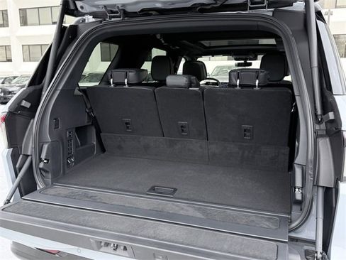 New 2025 Lincoln Navigator Reserve w/ Jet Appearance Package image 15