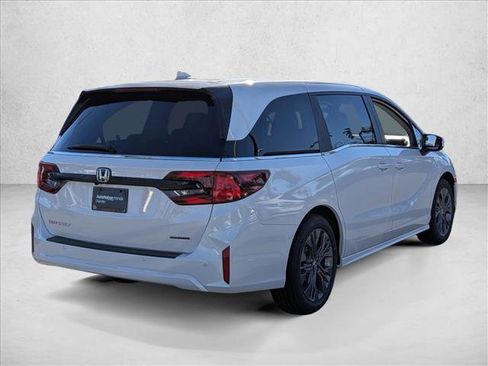 New 2026 Honda Odyssey Touring image 2