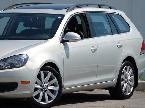 Used 2012 Volkswagen Jetta TDI FWD image 3