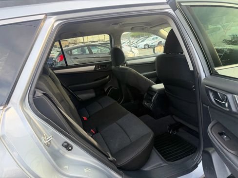 Used 2019 Subaru Outback 2.5i Premium image 30