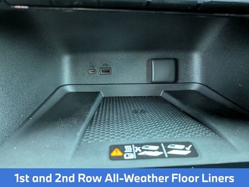 Used 2026 Chevrolet Traverse LT w/ Sun and Wheel Package image 25