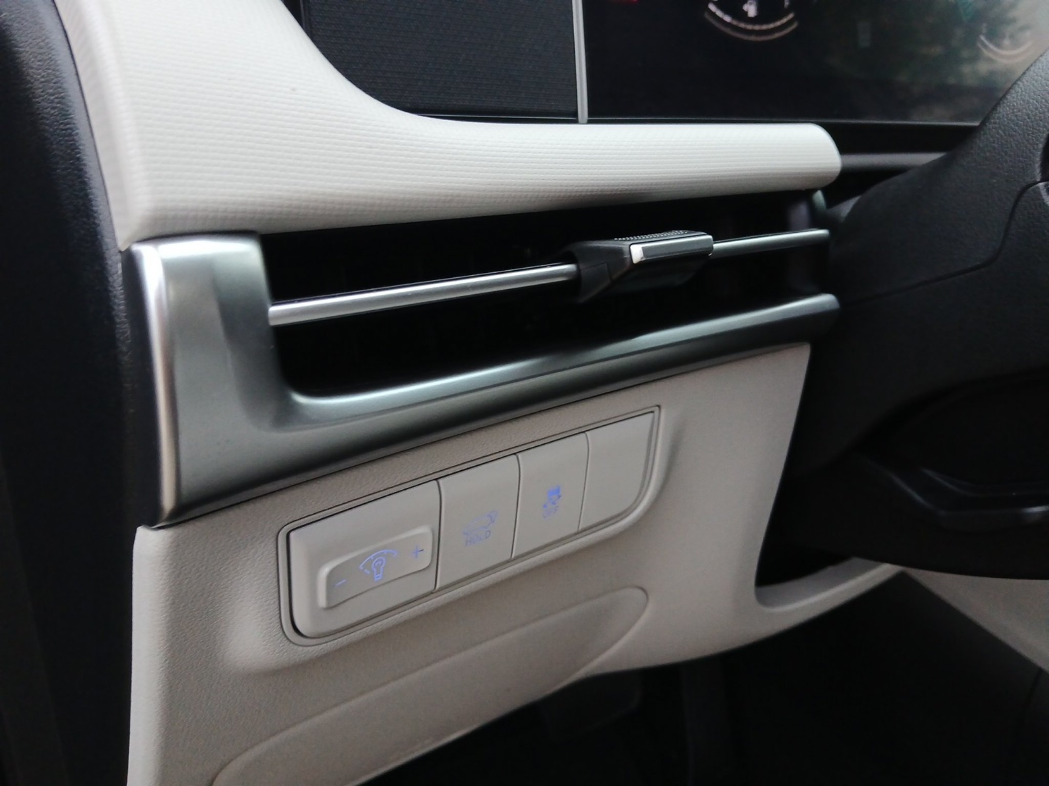 Used 2026 Hyundai Tucson SEL FWD image 12