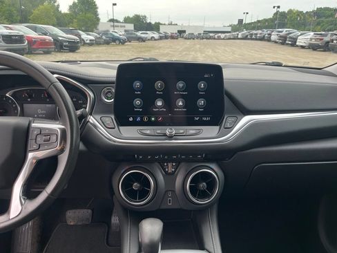 Used 2023 Chevrolet Blazer LT FWD image 23