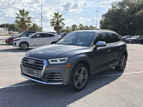 Used 2019 Audi SQ5 Premium Plus w/ Premium Plus Package AWD/4WD image 8