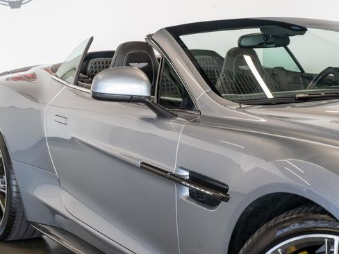 Used 2014 Aston Martin Vanquish Volante image 33