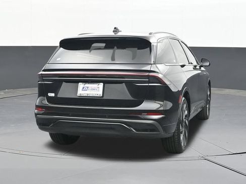 Used 2024 Lincoln Nautilus Reserve w/ Equipment Group 202A AWD/4WD image 12