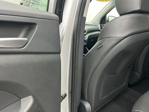 Used 2021 Hyundai Tucson Limited image 33