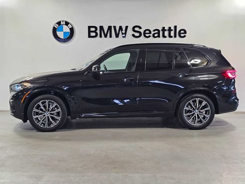 Used 2023 BMW X5 xDrive40i w/ M Sport Package AWD/4WD image 3