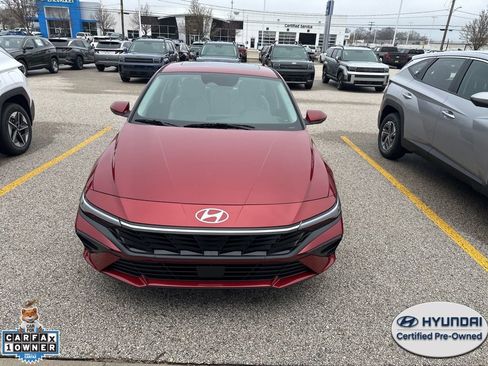 Used 2026 Hyundai Elantra Limited FWD image 5