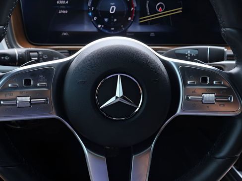 Used 2022 Mercedes-Benz G 550 image 19