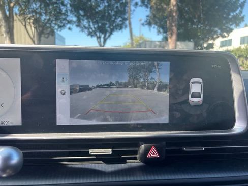 Used 2023 Hyundai Ioniq 6 SE AWD/4WD image 9