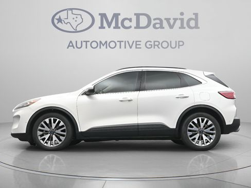 Used 2020 Ford Escape Titanium w/ Titanium Premium Package 2.0 FWD image 27