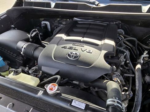 Used 2019 Toyota Tundra SR5 image 11
