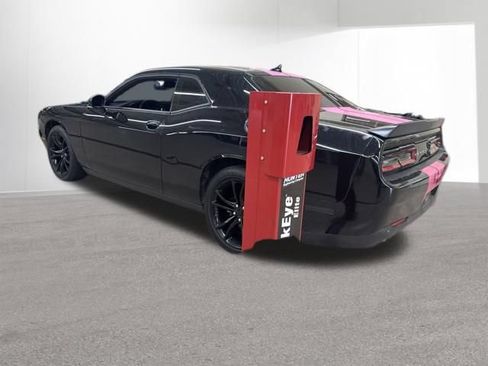 Used 2016 Dodge Challenger R/T Plus RWD image 3