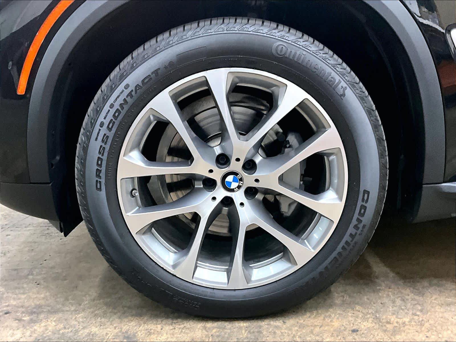 Used 2019 BMW X5 xDrive40i w/ Convenience Package AWD/4WD image 12