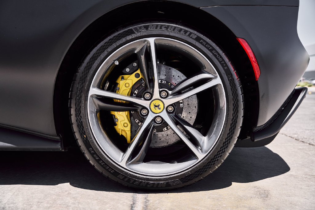 Used 2023 Ferrari 296 GTB RWD image 29
