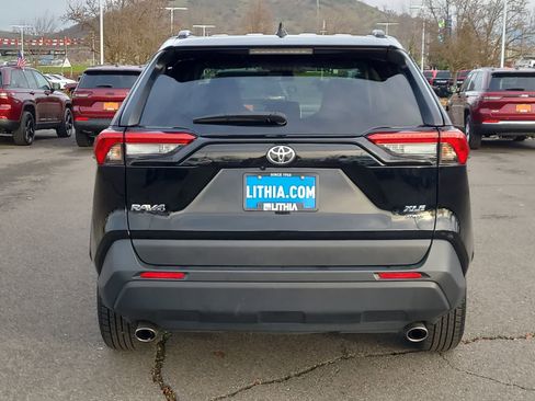 Used 2024 Toyota RAV4 XLE image 13