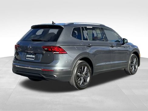 Used 2023 Volkswagen Tiguan SE image 7