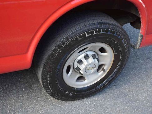 Used 2020 Chevrolet Express 2500 RWD image 41
