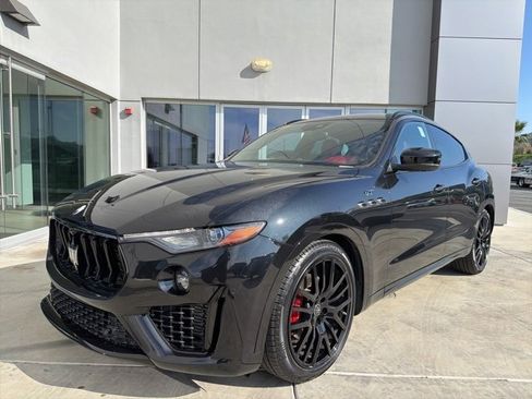 Certified 2022 Maserati Levante GT image 4