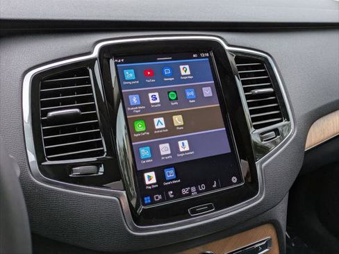 Used 2023 Volvo XC90 B6 Plus w/ Protection Package Premier image 14