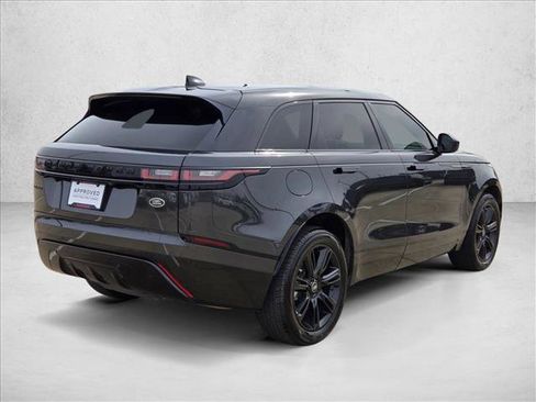 Certified 2022 Land Rover Range Rover Velar R-Dynamic S image 5