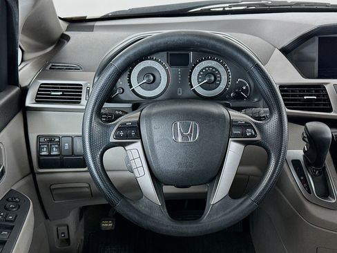 Used 2016 Honda Odyssey SE image 18