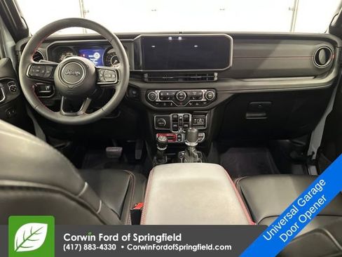 Used 2024 Jeep Wrangler Unlimited Rubicon image 16