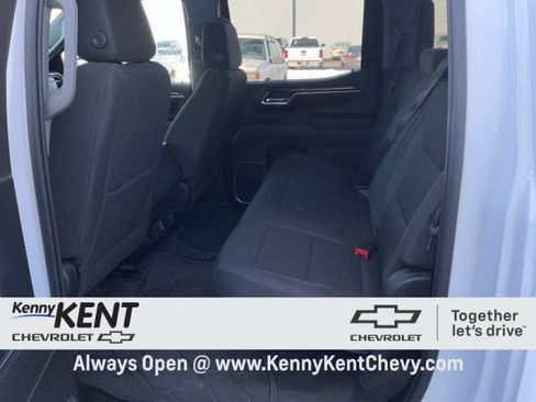 Used 2022 Chevrolet Silverado 1500 LT w/ Protection Package image 25