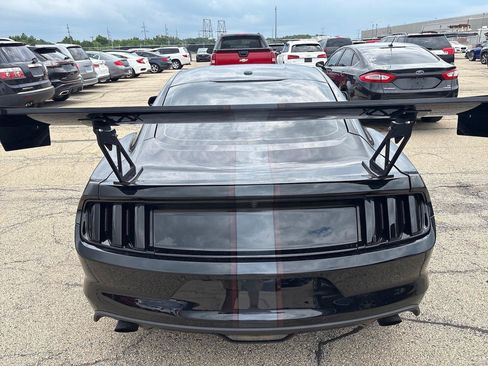 Used 2017 Ford Mustang GT Premium w/ Equipment Group 401A RWD image 4