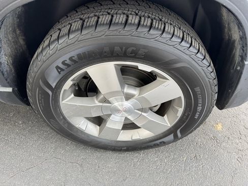 Used 2012 GMC Acadia SLT image 12