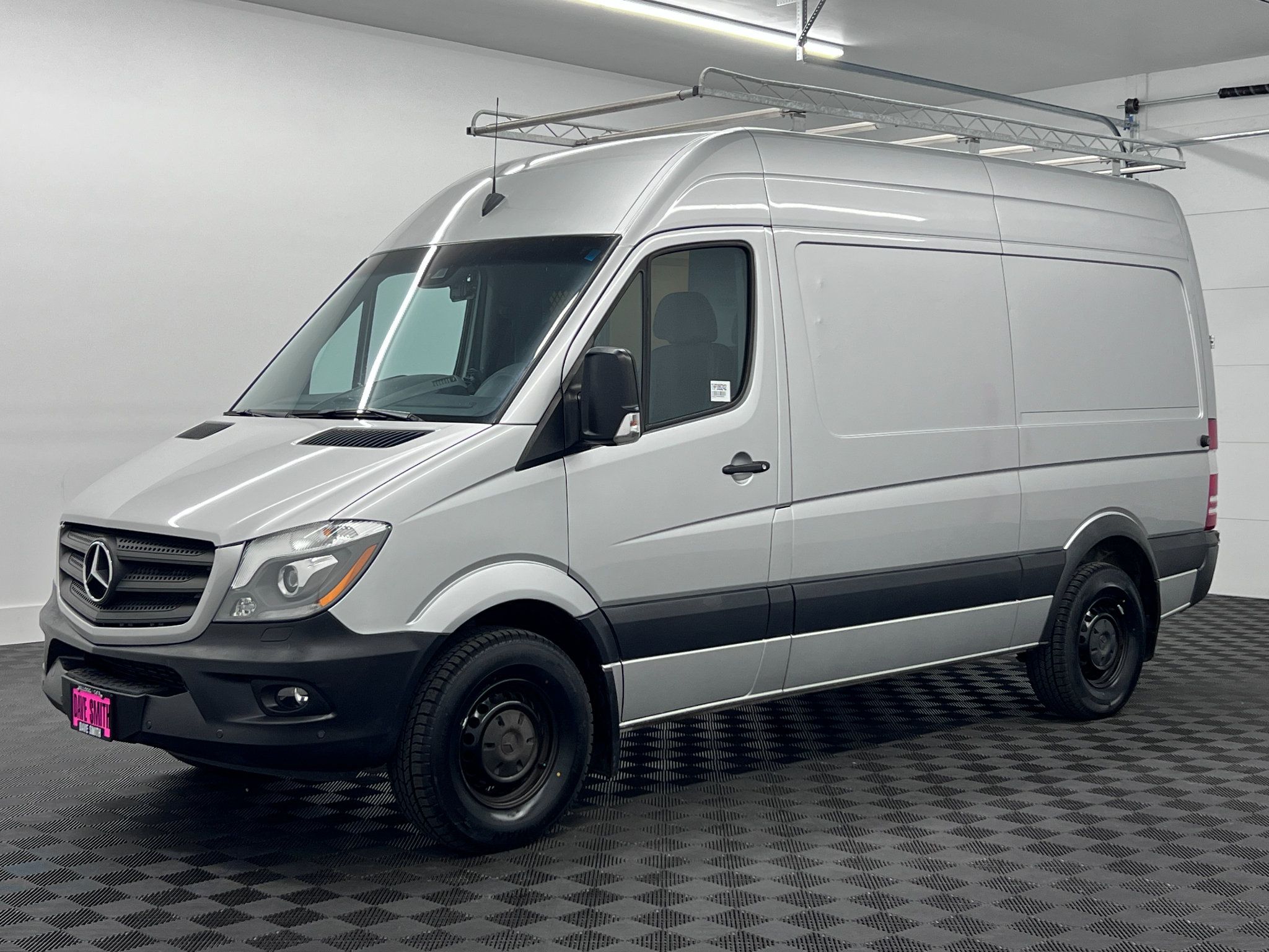 Used 2017 Mercedes-Benz Sprinter 2500 image 1