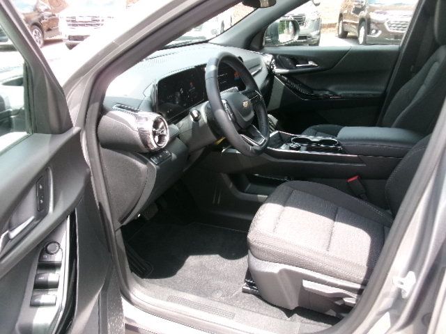 Used 2026 Chevrolet Equinox LT FWD image 19