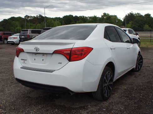 Used 2018 Toyota Corolla SE FWD image 4