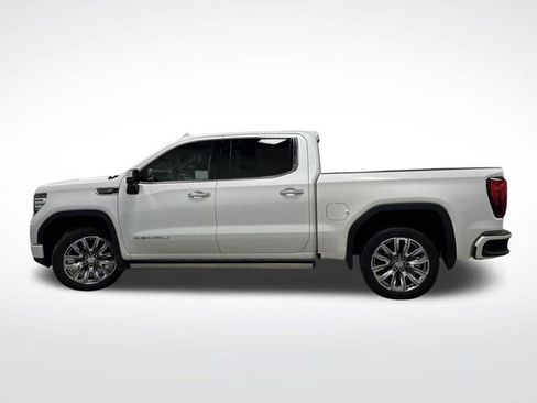 Used 2022 GMC Sierra 1500 Denali w/ Denali Reserve Package image 14