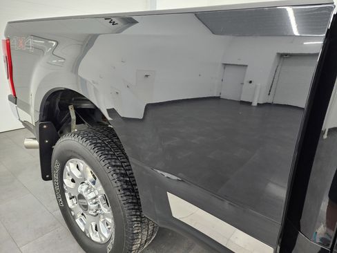 Used 2021 Ford F250 Lariat w/ Chrome Package image 25