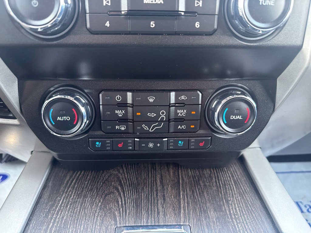 Used 2021 Ford F250 Lariat AWD/4WD image 9