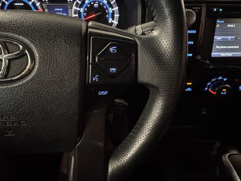 Used 2018 Toyota 4Runner TRD Off-Road Premium image 25