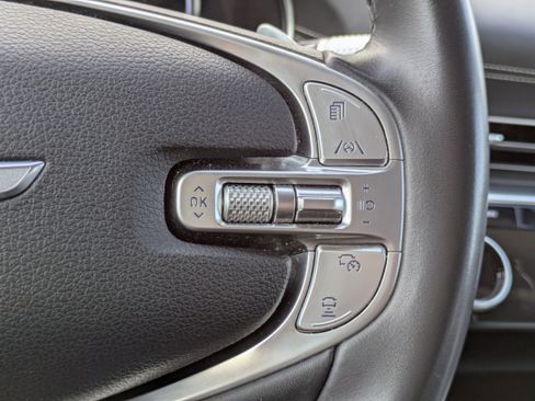 Used 2021 Genesis G70 2.0T w/ Prestige Package image 17