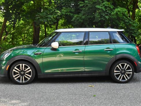 Used 2022 MINI Cooper S FWD image 3