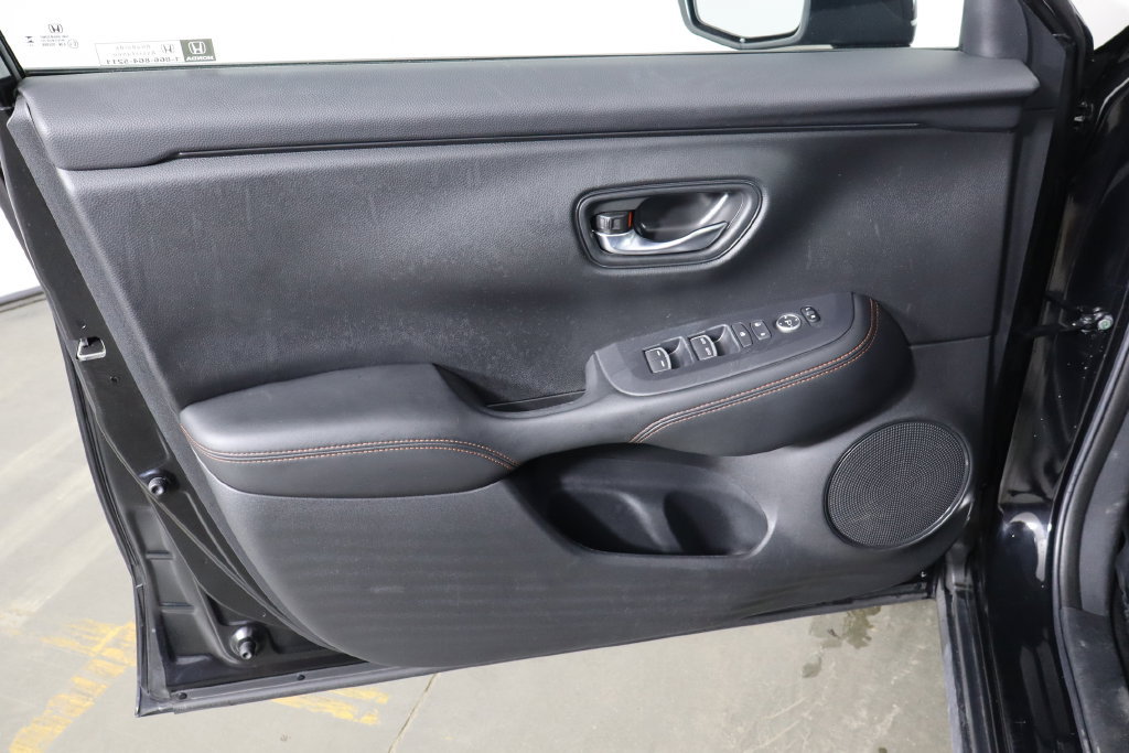 Used 2025 Honda HR-V Sport image 18