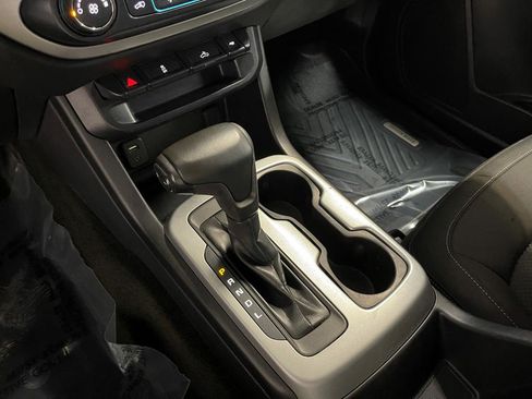 Used 2018 Chevrolet Colorado LT w/ LT Convenience Package image 21