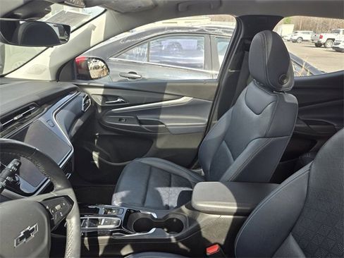 Used 2022 Chevrolet Bolt EUV Premier w/ Sun & Sound Package image 9