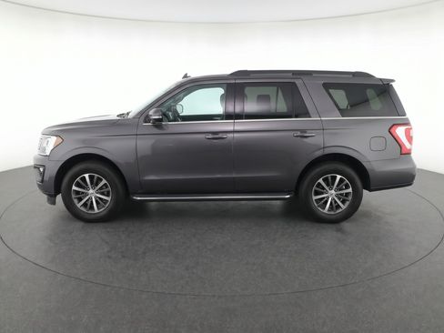 Used 2019 Ford Expedition XLT w/ Equipment Group 201A AWD/4WD image 6