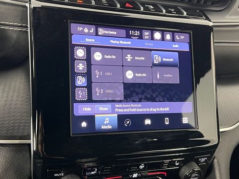 Used 2023 Jeep Grand Cherokee L Laredo image 35