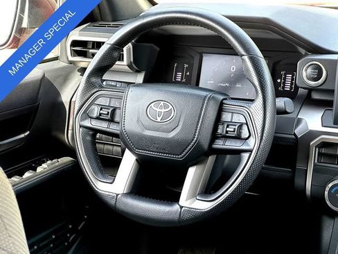 Certified 2025 Toyota 4Runner SR5 AWD/4WD image 31