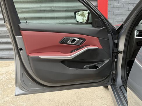 Used 2024 BMW 330i xDrive Sedan w/ Convenience Package image 9