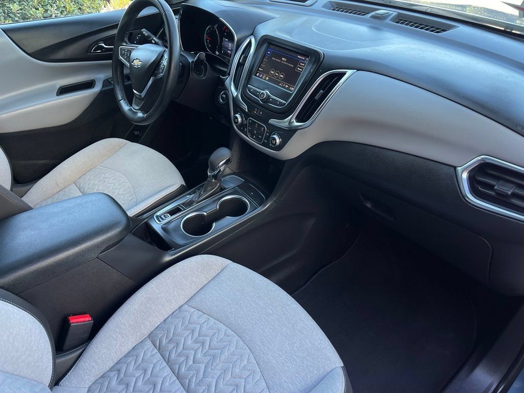 Used 2024 Chevrolet Equinox LT FWD image 18